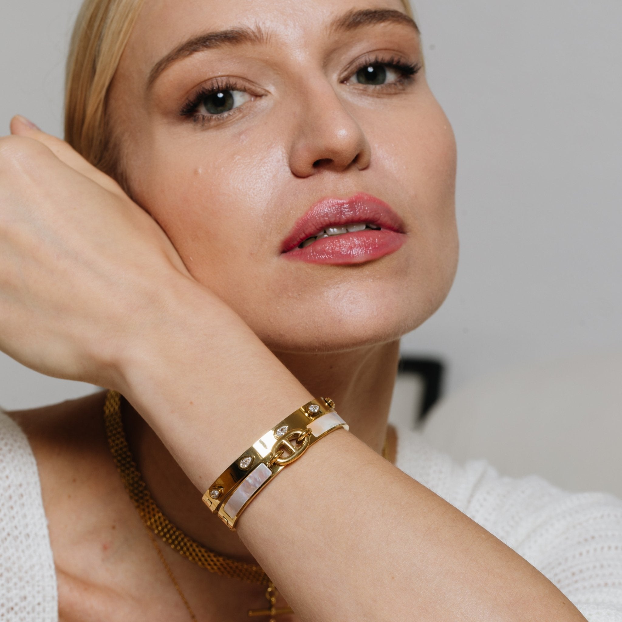 Angerona Bangle - EzaVision - Bracelets - Angerona Bangle - EzaVision