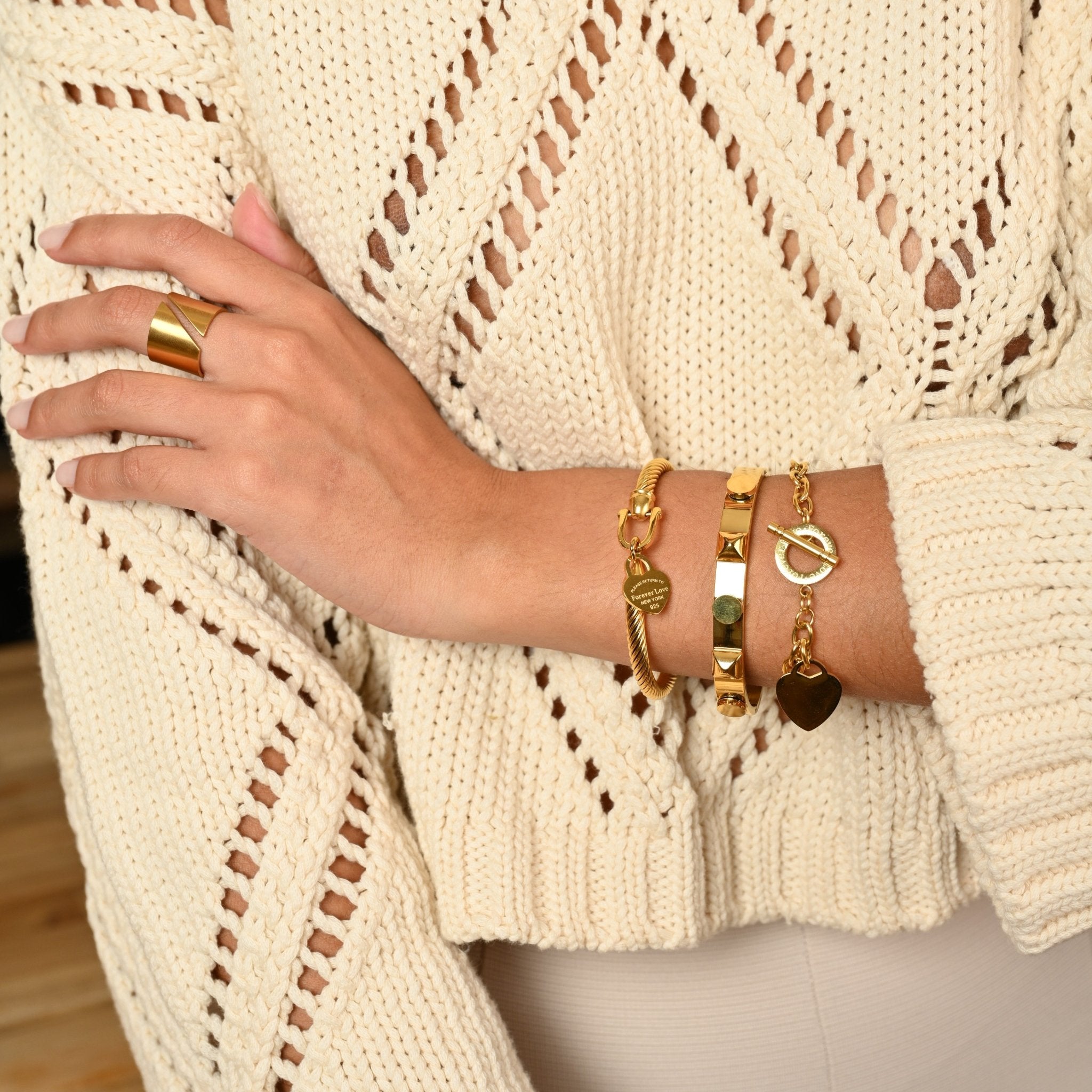 Angitia Bangle - EzaVision - Bracelets - Angitia Bangle - EzaVision