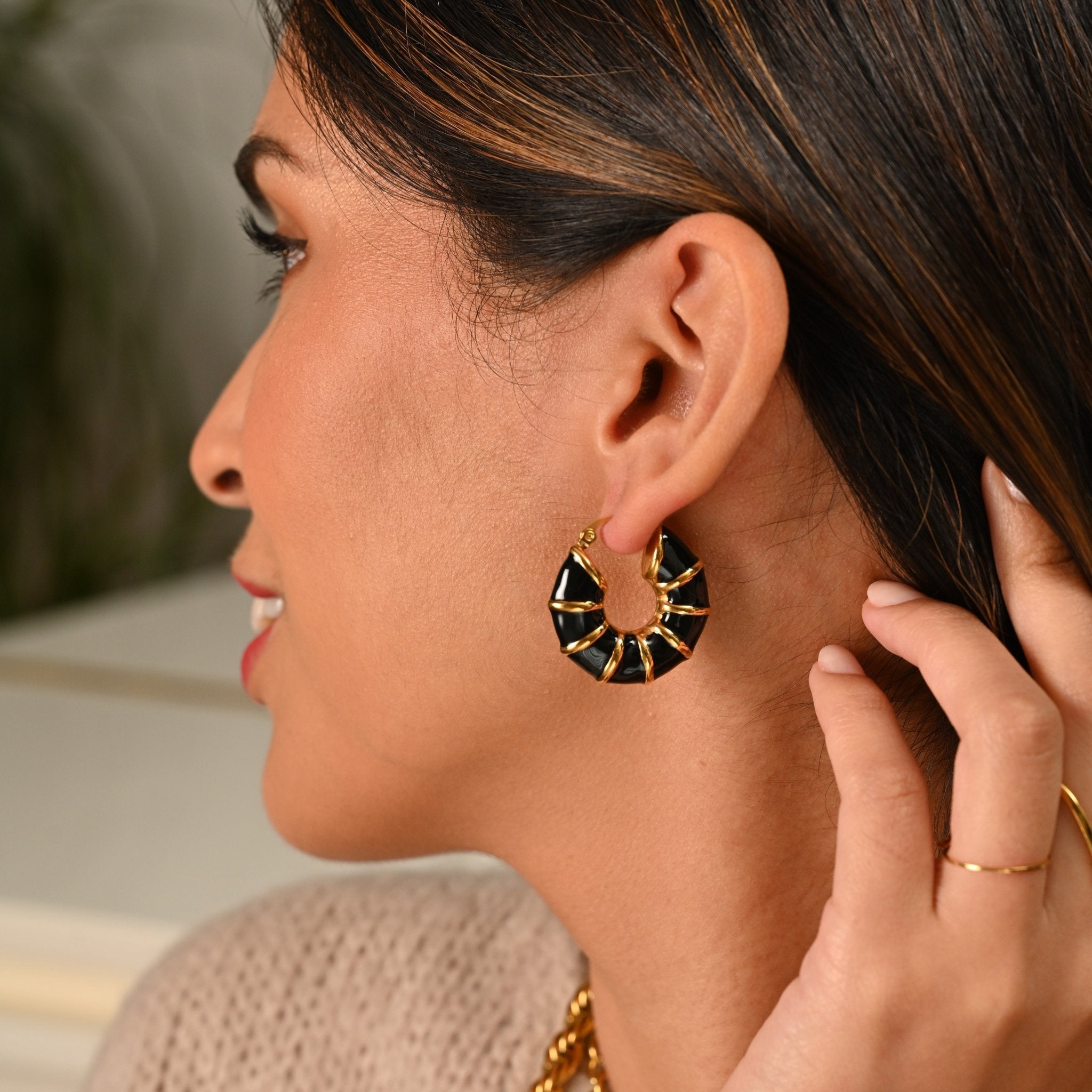 Black Sarasvati Earrings - EzaVision - Earrings - Black Sarasvati Earrings - EzaVision