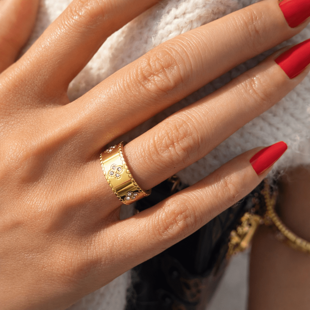 Clover Ring - EzaVision - Ring - Clover Ring