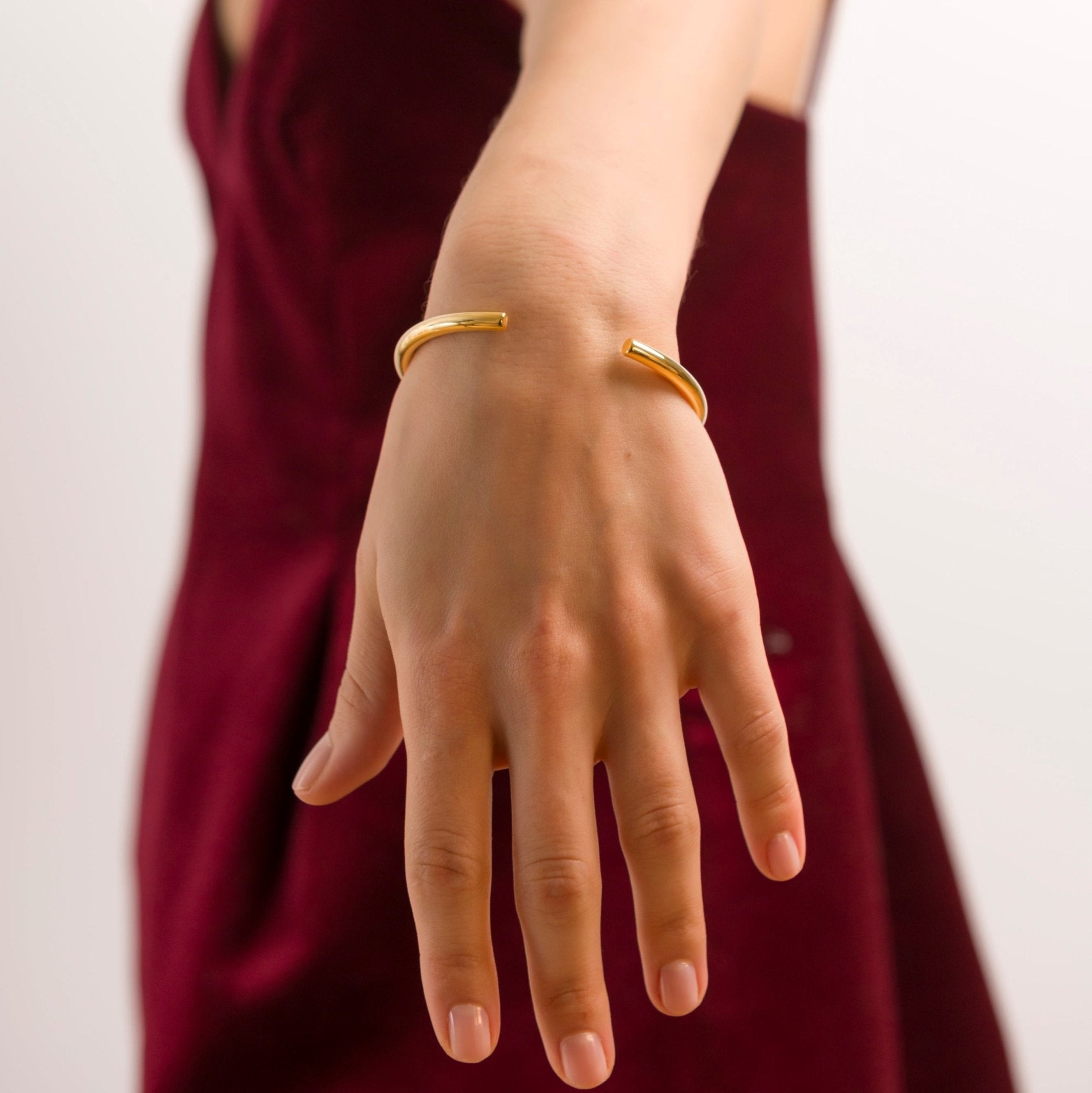 Rheia Bangle - EzaVision - Bracelets - Rheia Bangle